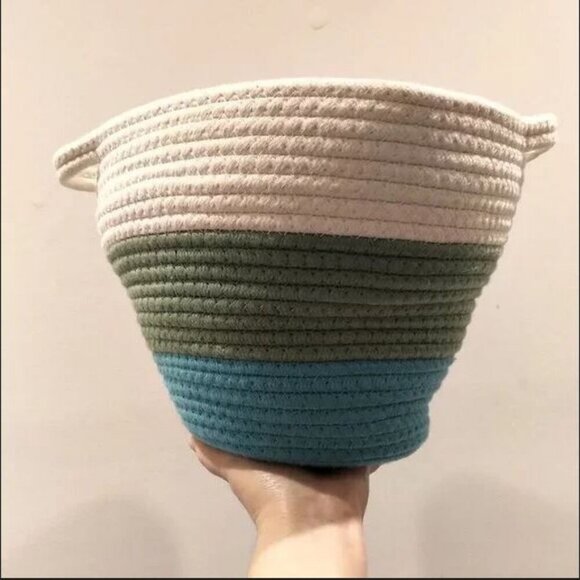 🐣Unique Boho Tricolor Macrame Basket Hand Crafted in Canada Bohemian Home Decor - Picture 7 of 15